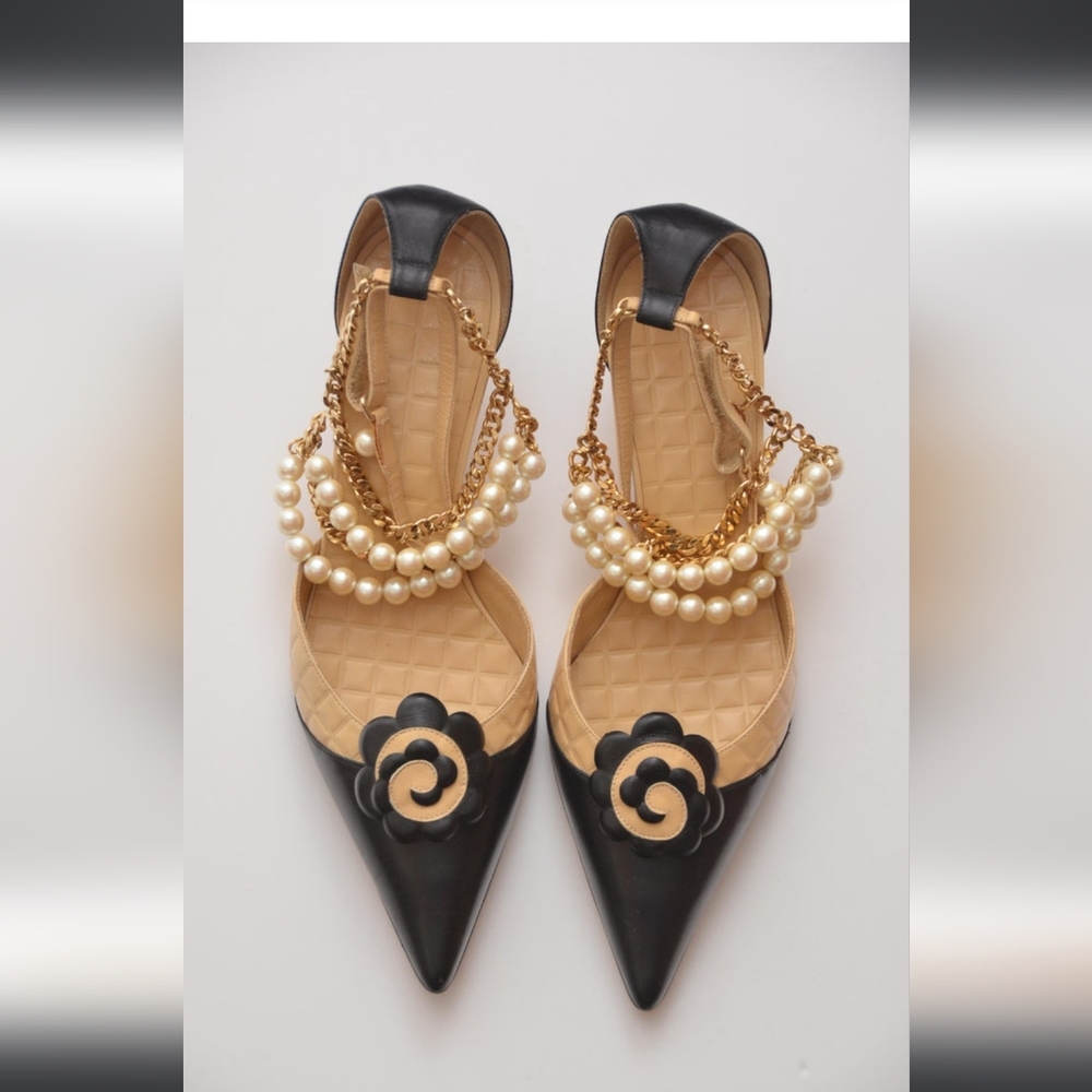 Chanel heels with removable flower